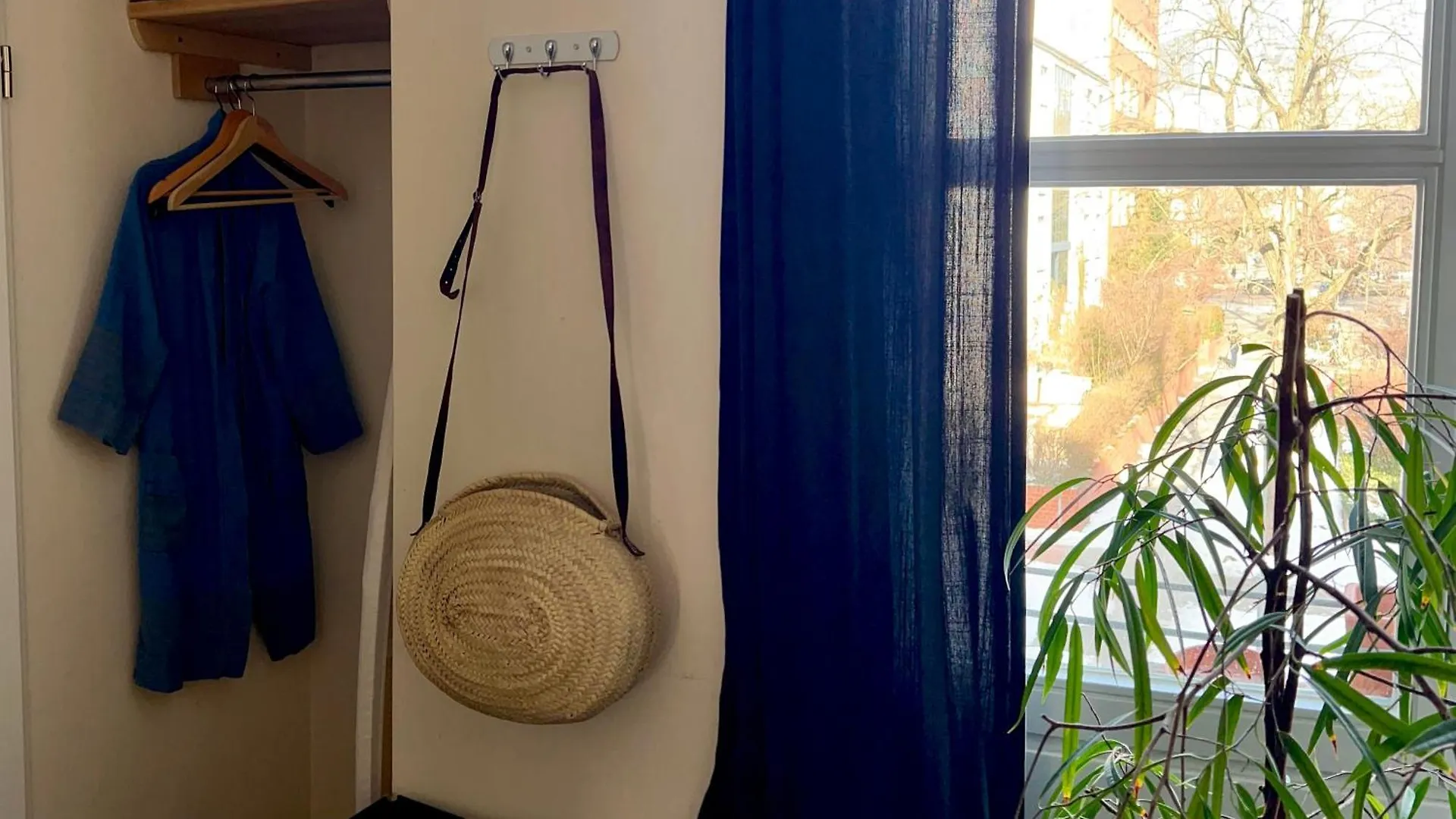 Apartmán Zimmer Mit Blick Auf Den Fernsehturm In 3Zimmer Wg Berlín Německo